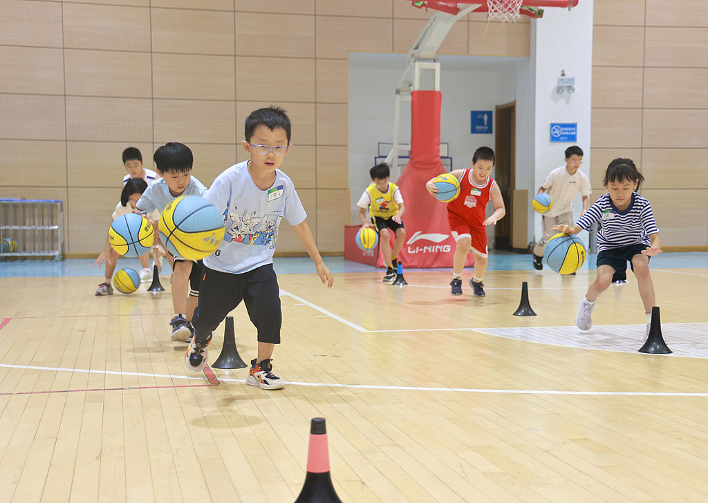 训练, 加公益篮球