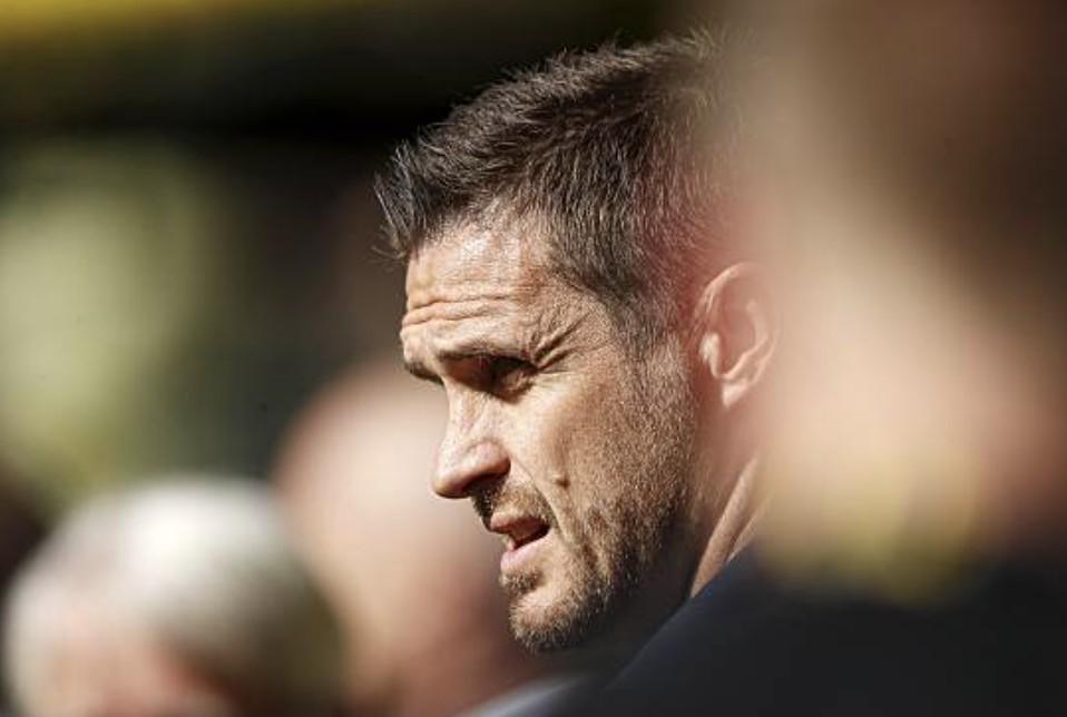 马的阿根廷, 但狼队索价, 监凯尔正承