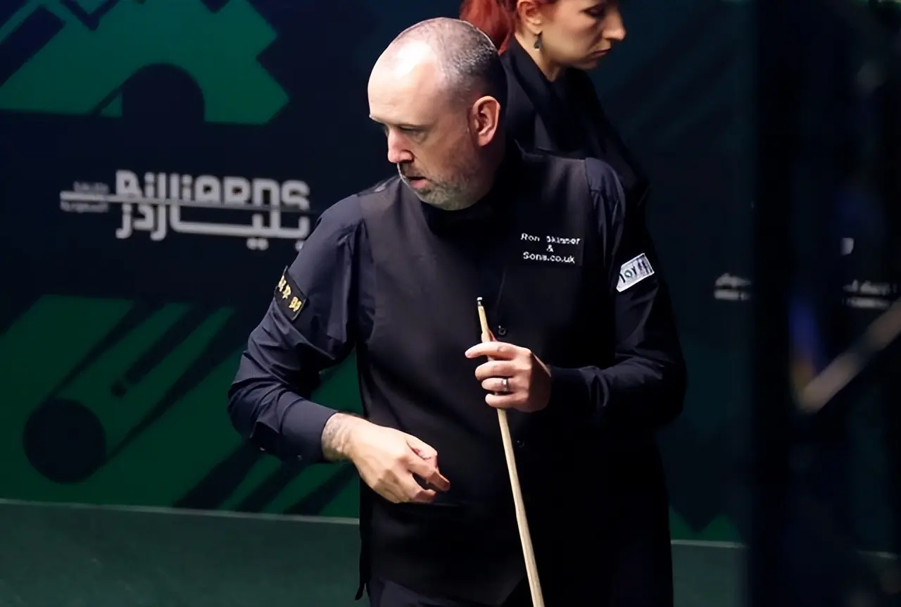 div, 宾汉姆杀进, 轻松晋级