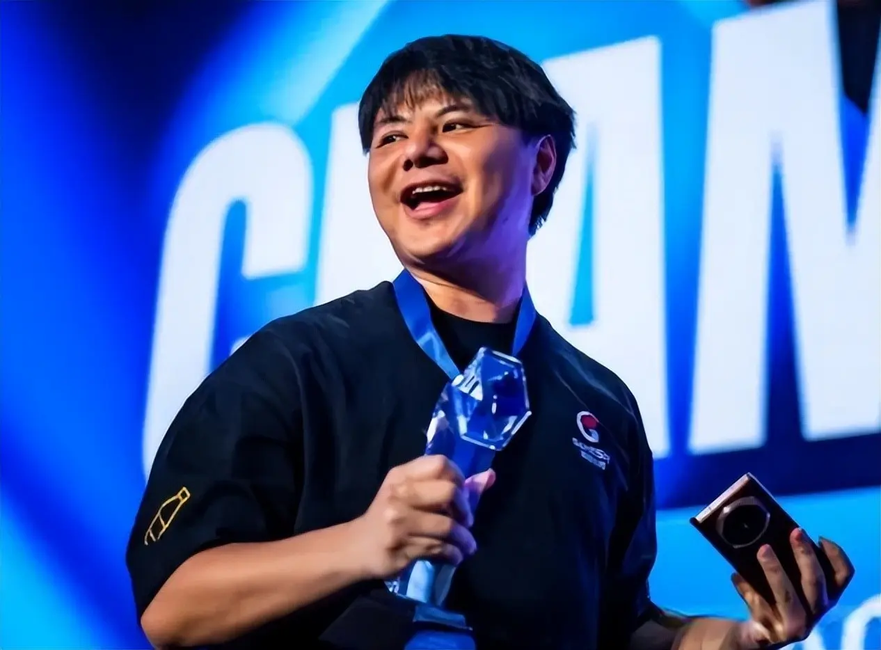 他的名字正, CS 他的名字正, CS